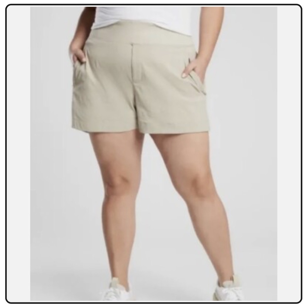 Athleta Tan Trekkie North Short size 26
